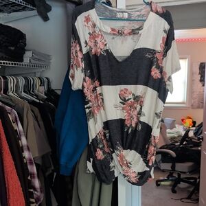 Maurices Black and White Floral Short Sleeve Top